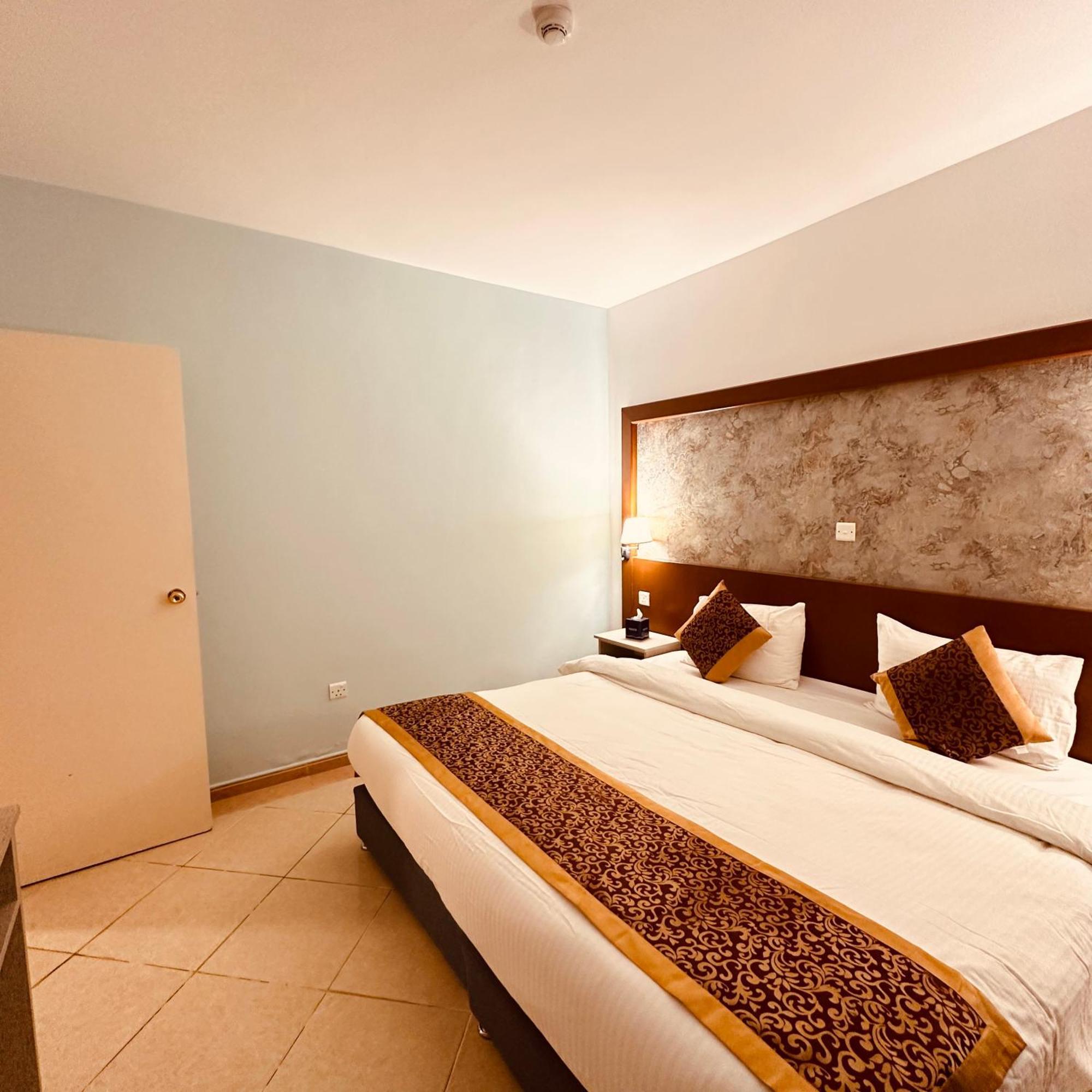 Aquavista Hotel & Suites Aqaba Exterior photo
