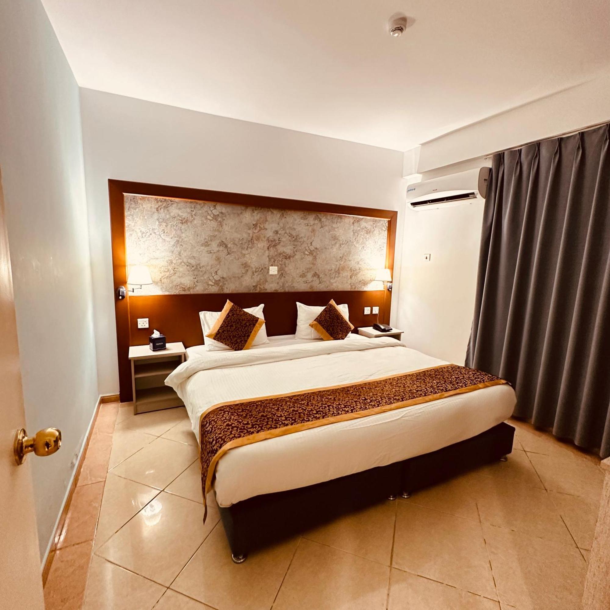 Aquavista Hotel & Suites Aqaba Exterior photo